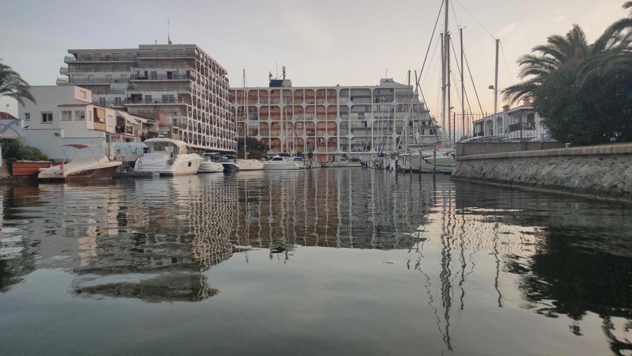 Apartamento Bahia III Empuriabrava Kültér fotó